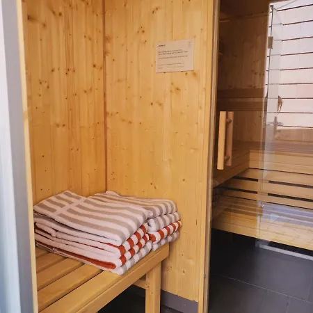 Apartment De Ole School Ferienapartments Medium-apartment 03 , Huus Stranden *