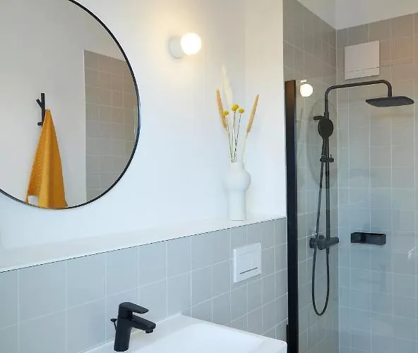 Appartement De Ole School Ferienapartments Medium-apartment 03 , Huus Stranden